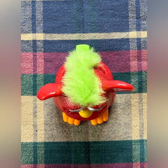 1998 Red Furby McDonalds Wind Up Happy Meal Toy - Picture 2 of 6